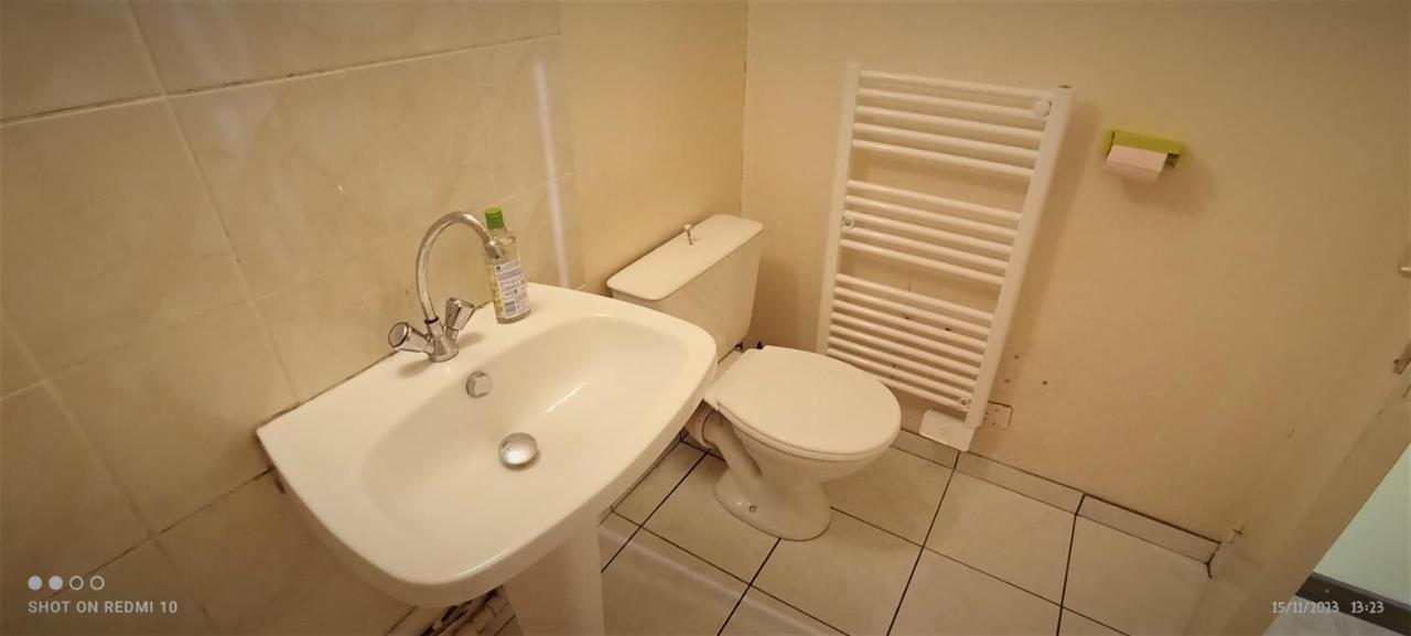 Appartement Au Calme Avec Wifi ลิมอจส์ ภายนอก รูปภาพ