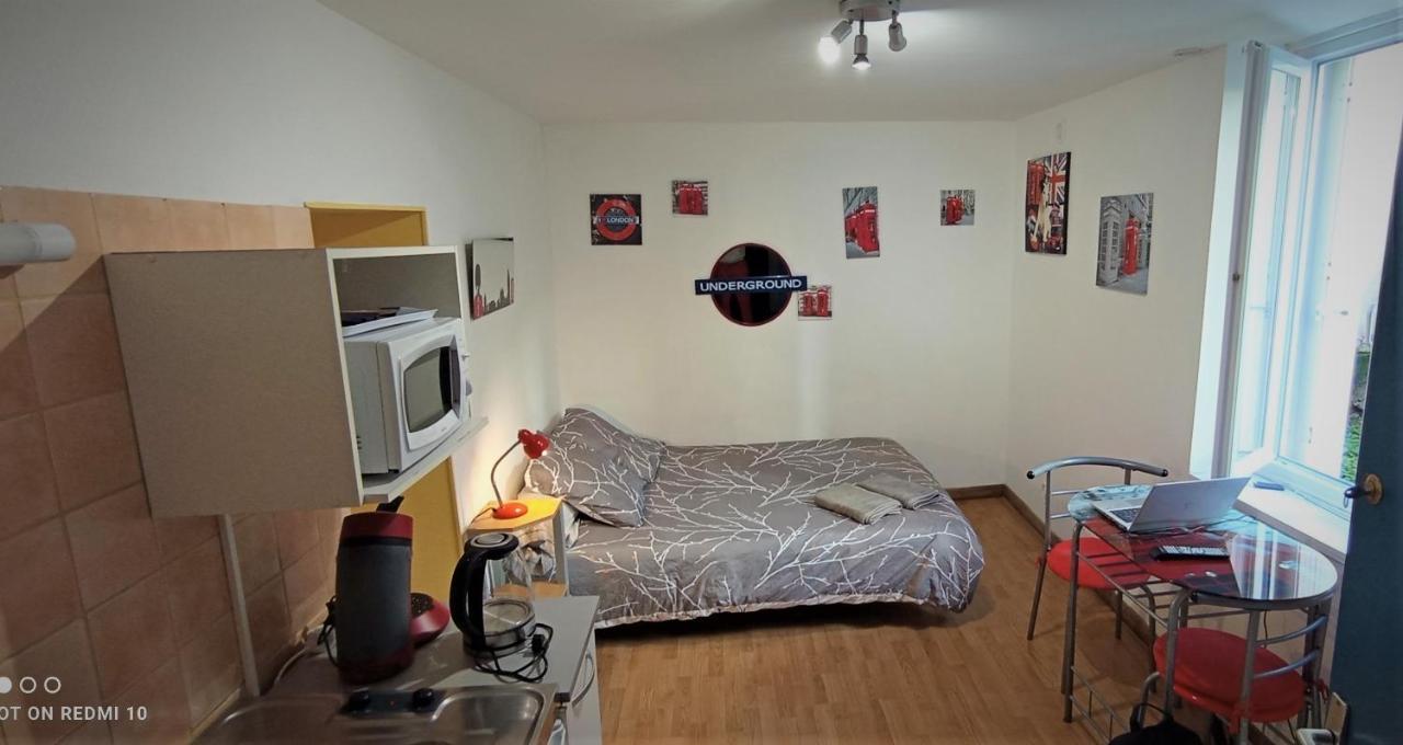 Appartement Au Calme Avec Wifi ลิมอจส์ ภายนอก รูปภาพ